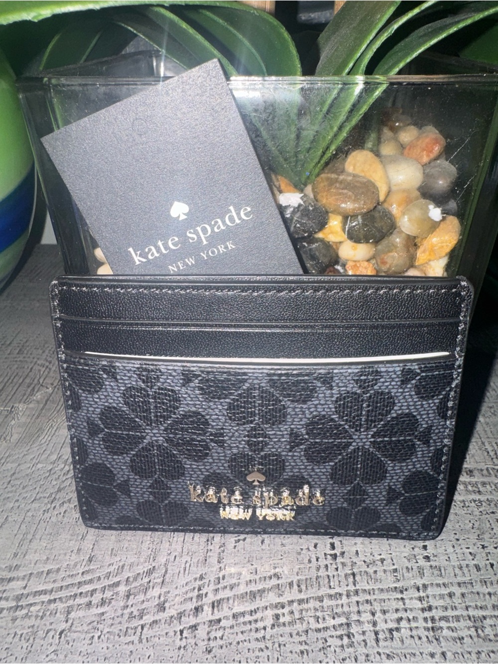 NWT Kate Spade Black Floral Cardholder